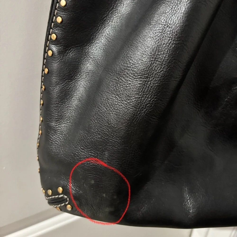 🍎🍎SOLD🍎🍎Black Leather Studded Tote Bag, Michael Kors - Picture 4 of 11